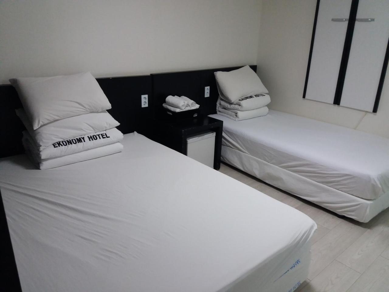 อีโคโนมี โฮเต็ล นัมโบ Motel ปูซาน ภายนอก รูปภาพ